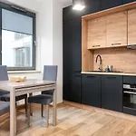 Roof Terrace Old Town With Private Parking Apartment *