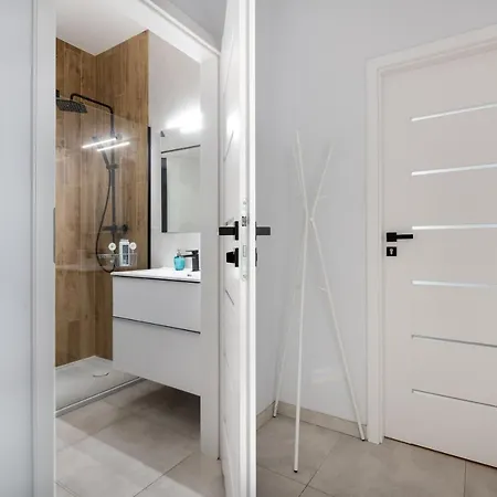 Apartment Roof Terrace Old Town With Private Parking *